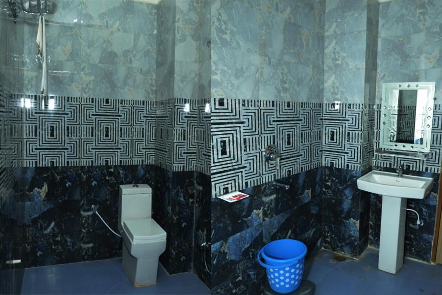 Hotel Paradise Inn Auraiya Dış mekan fotoğraf