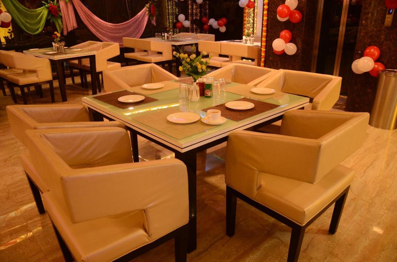 Hotel Paradise Inn Auraiya Dış mekan fotoğraf