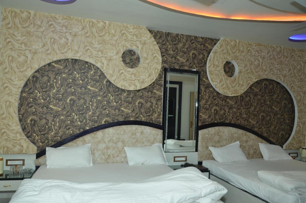Hotel Paradise Inn Auraiya Dış mekan fotoğraf